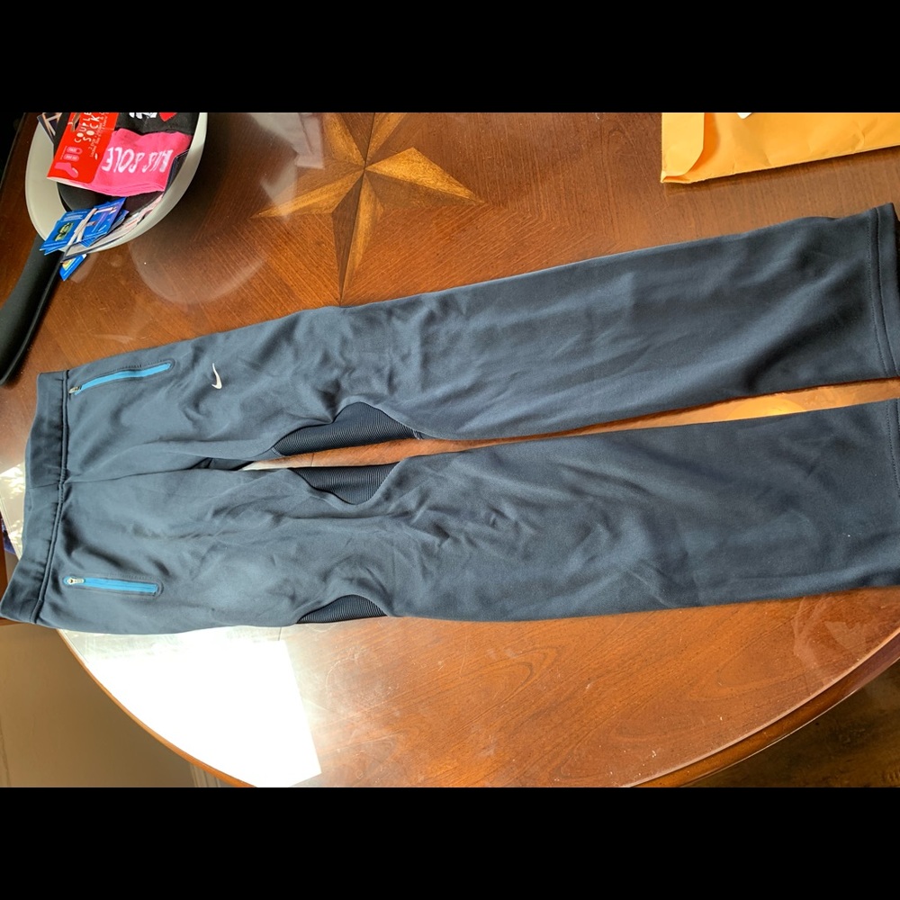 New dri fit Nike women’s workout pants size xsmall